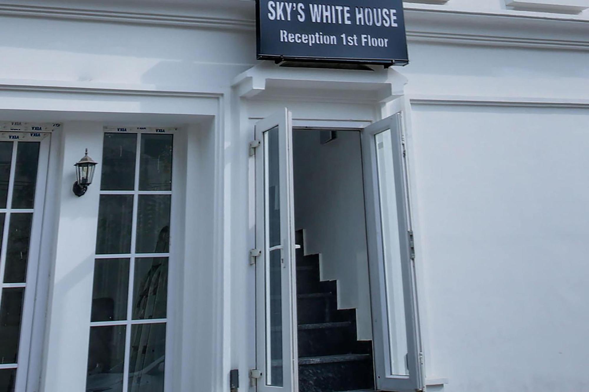 Hotel O Sky White House Лудяна Екстериор снимка